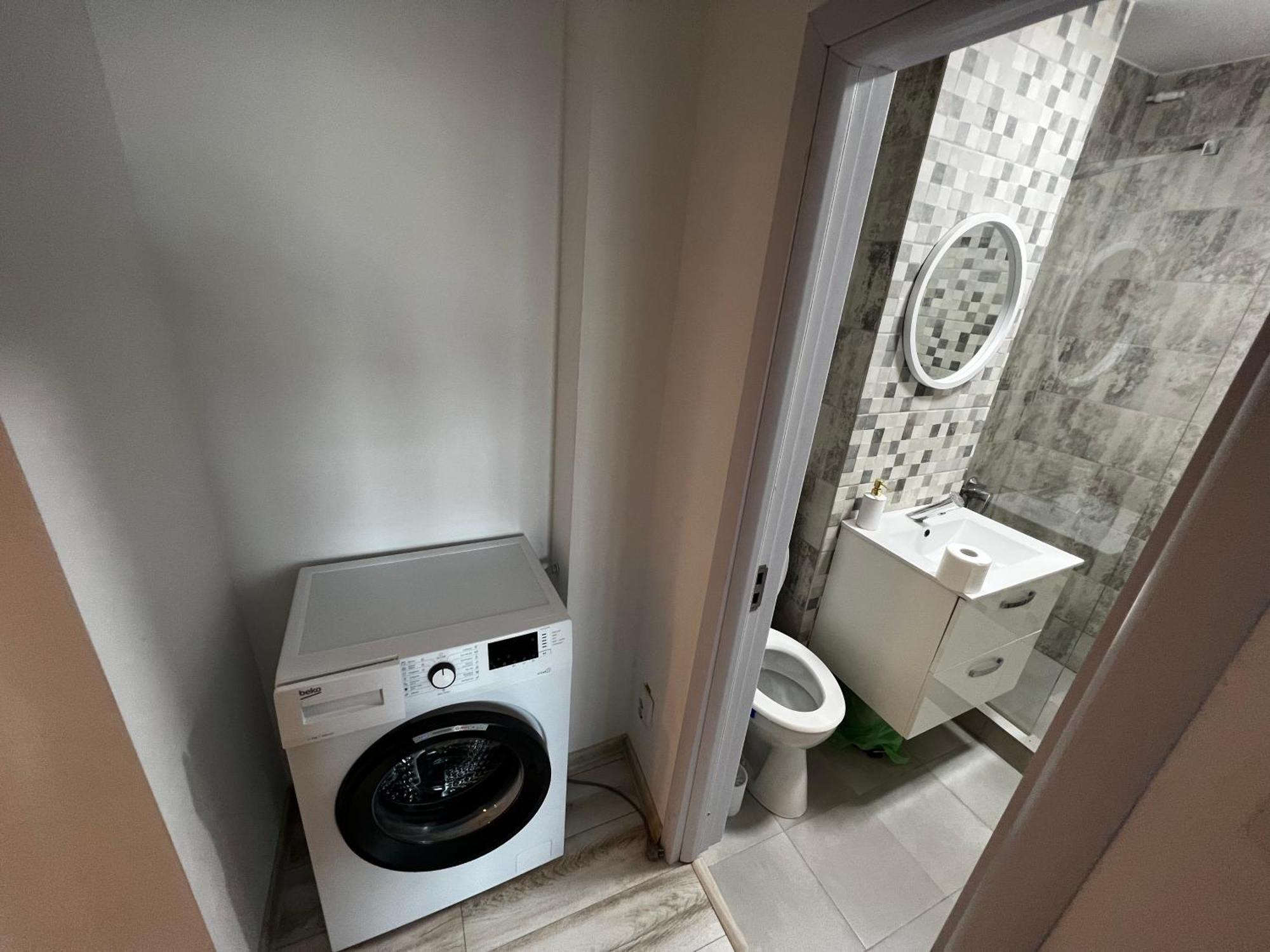 Central Palace Suites Iasi Esterno foto
